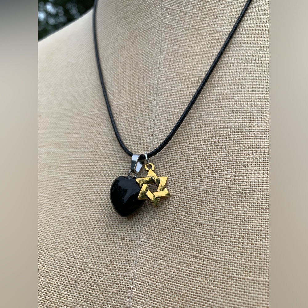 Handmade Heart Obsidian Stone Amulet with Star of David Charm - Picture 4 of 9